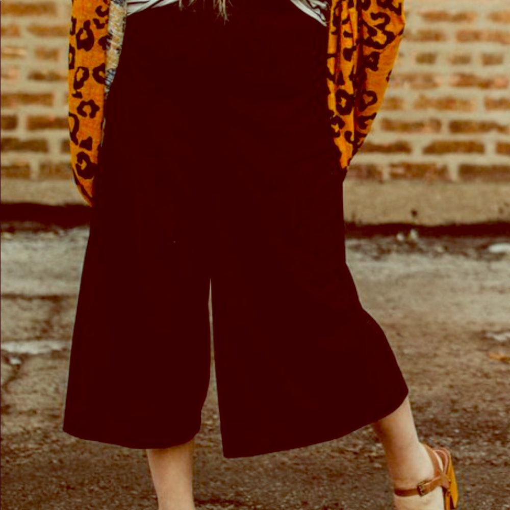 Perfect wide leg black pants!